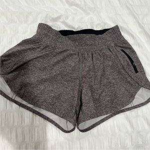 Lululemon tracker LR 4” shorts